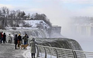 美景与灾难并存！极寒风暴横扫美国 尼亚加拉大瀑布几乎完全冻结