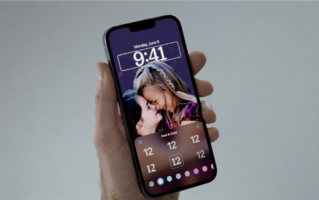 iOS 16发布上热搜 苹果多处更新被用户吐槽：就记住自定义锁屏