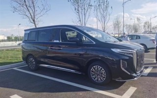 红旗首款MPV实车曝光：换挡台神似本田奥德赛