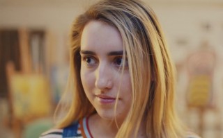 苹果发布iPhone X新广告片：解锁无敌快