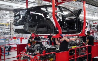 特斯拉 Q2 营收同比增长 41.6%：汽车总产量达 258580 辆，抛售 75% 比特币套现近 10 亿美元