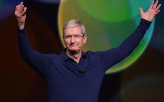 苹果股票再创新高 市值逼近8300亿美元