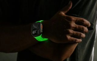 Nomad 为 Apple Watch 推出新款夜光运动表带