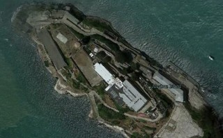 恶魔岛越狱事件（用勺子和雨衣策划的恶魔岛越狱）