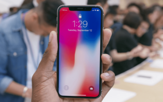 还觉得iPhone X底部条碍眼？它很重要的