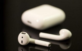 满载期待与希望：大家对AirPods 2有何想法
