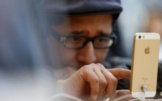 在等iPhone X？其实iPhone SE更值得买