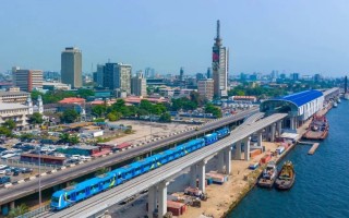 中国造！西非首条电气化轻轨在尼日利亚通车