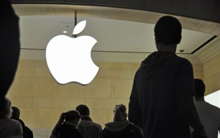 苹果一夜蒸发1296亿美元 全球最高市值公司宝座易主