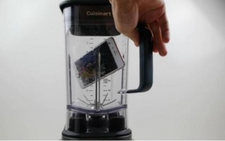 国庆到了放松下 看他怎么来“虐” iPhone 8