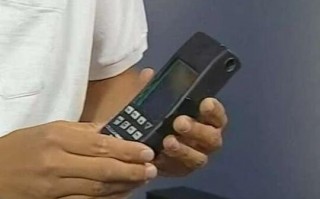 第一款智能手机比苹果iPhone早13年，只卖了3000部