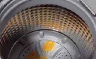 体温计碎裂 护士往洗衣机里打鸡蛋防汞中毒