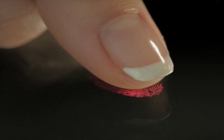 苹果正在开发超声波屏下指纹识别 2019年之后才会见