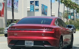 打入特斯拉老家！比亚迪美国加州测试汉EV：已上当地牌照