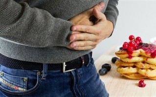 男子常有饥饿感一查患上胃癌！医生建议3-5年主动做一次胃镜