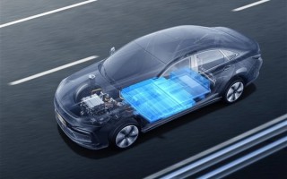 2023年我国新能源汽车销量可达950万辆：全球第一没跑 电池便宜到发指