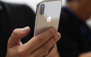 苹果iPhone X被《时代》评为2017年25大最佳发明之一
