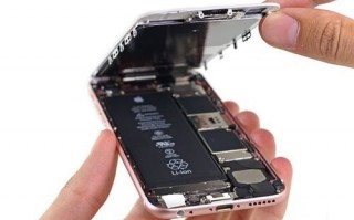 男子靠iPhone维修漏洞赚2000万被判刑