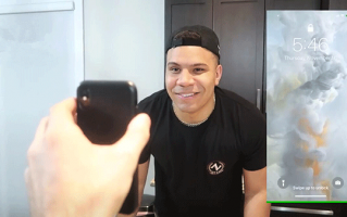 苹果iPhone X面容ID又被骗了，这次是石膏面具