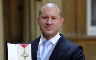 乔纳森为什么会说人们过度依赖iPhone了？