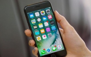 iPhone制造商股价连年下跌 投资人回报率却高达950%