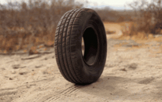 天然橡胶是白的 为何做成轮胎变成黑？
