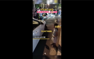 妈妈险被撞 小女孩喊话车主下来道歉现场表现很勇敢：网友纷纷点赞