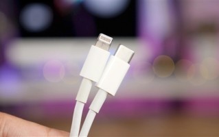 iPhone 14曝光 接口大升级：苹果逼你买Pro版 独享USB 3.0