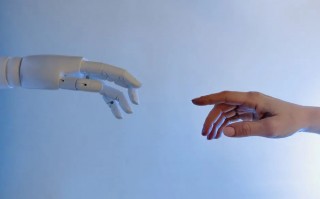 人工智能有没有可能在未来超越人类？