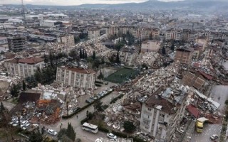 土耳其再发生6.4级地震 现场视频曝光：地动山摇