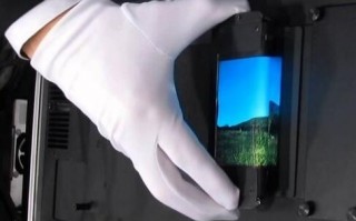 折叠屏不够成熟，OLED 仍是2019年 iPhone 的关键