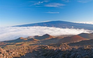 世界最大！茂纳洛亚活火山或将喷发：当地居民已收到预警