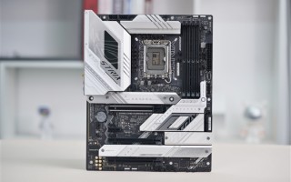 身披银白战甲！华硕ROG STRIX Z790-A GAMING WIFI D4吹雪主板图赏