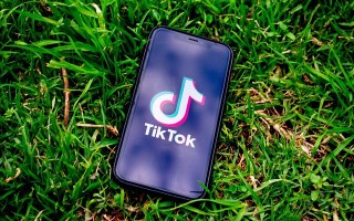 路透社报告：传统媒体新闻信任度降低，更多人转向 TikTok 等社交平台