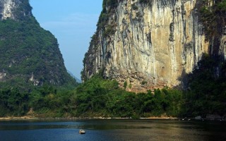 刘亦菲8.2分新剧带火旅游！人潮涌入云南：大理民宿预订涨10倍