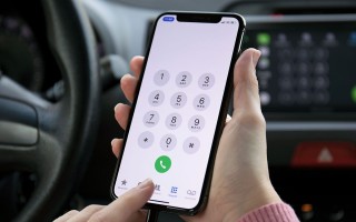 2019 年 iPhone 将采用新屏幕技术：机身更轻薄